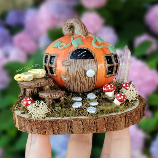 Pumpkin Home Decoration (Sculpture Pre-Order)