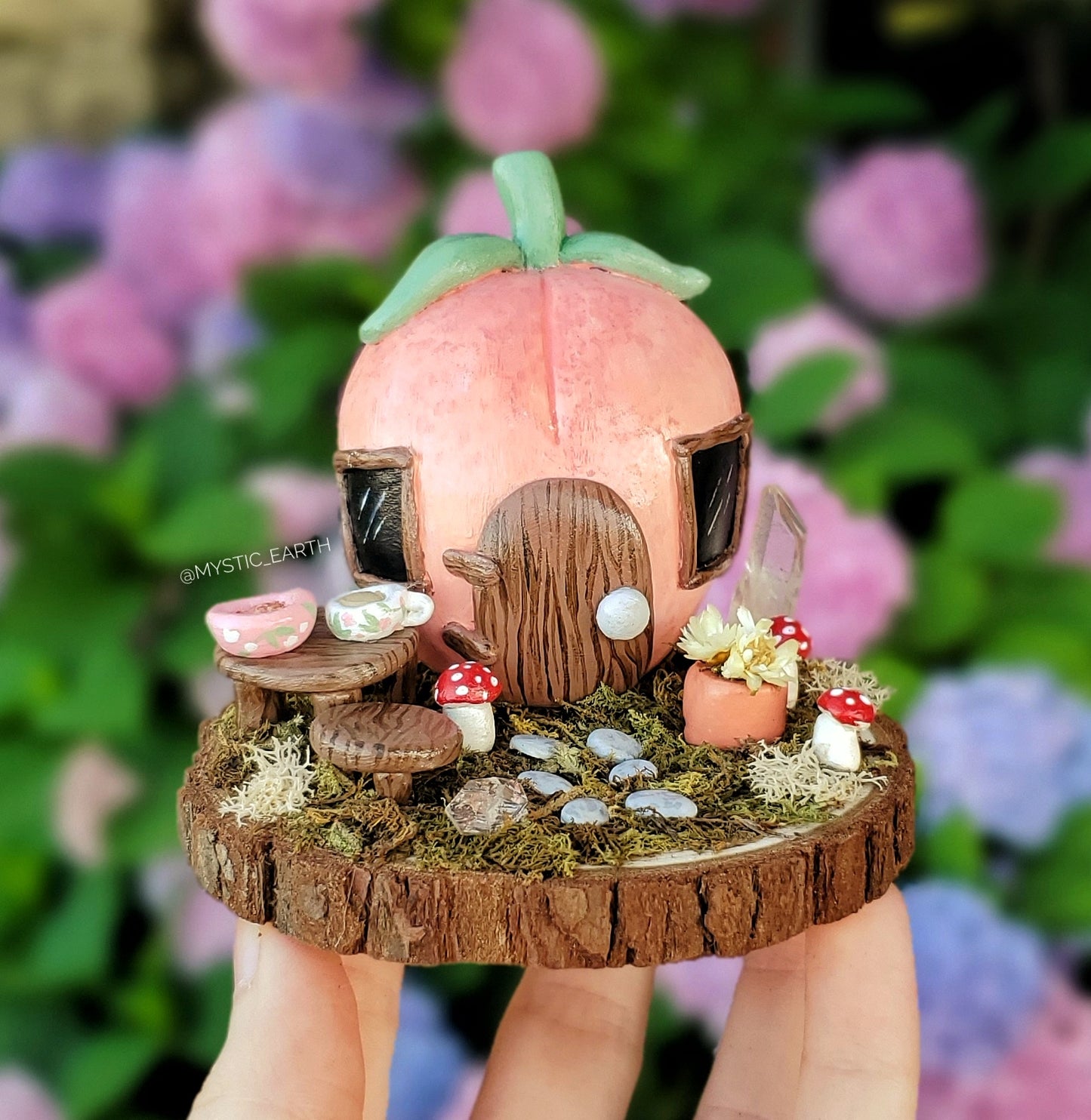 Peach Home Decoration (Sculpture Pre-Order)
