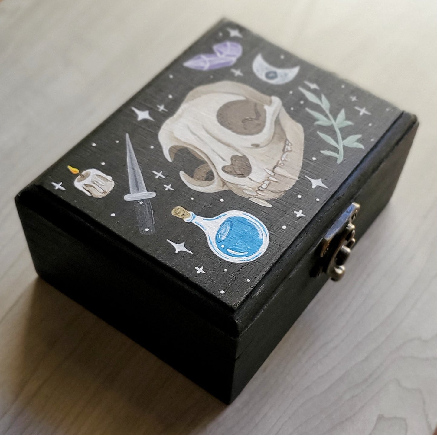 Cat Skull Hidden Gem Box