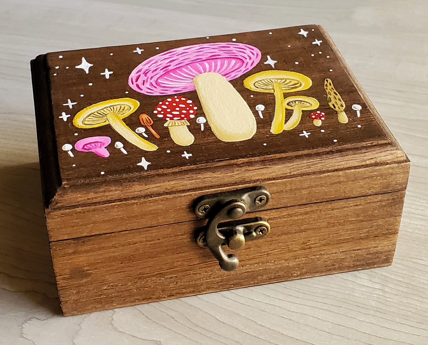 Wrinkled Peach Mushroom Hidden Gem Box
