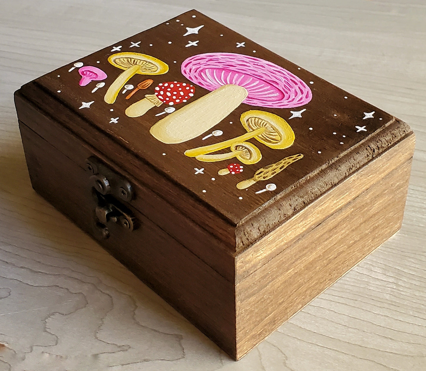Wrinkled Peach Mushroom Hidden Gem Box
