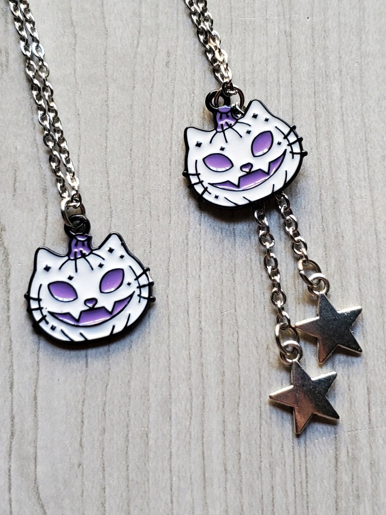 Kitty Jackolantern Necklaces (White)