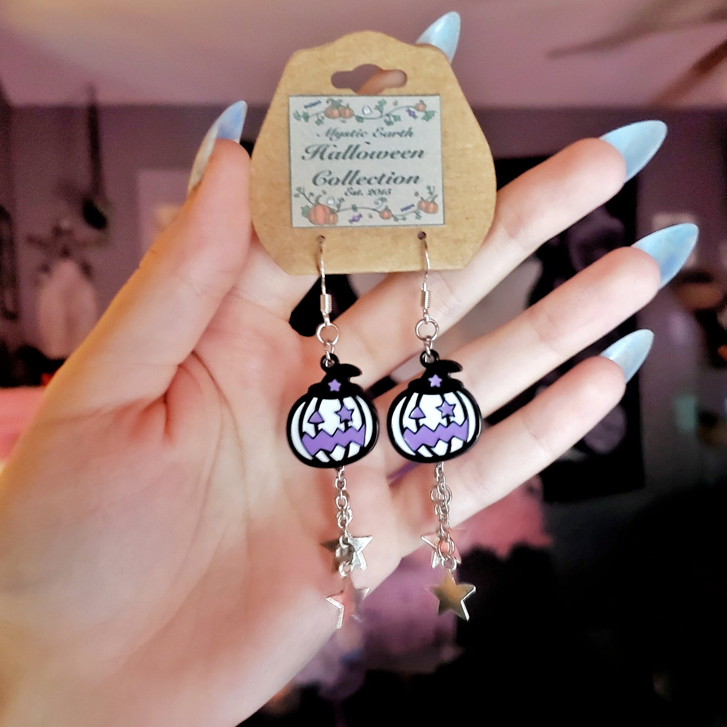 Star Eye Jackolantern Earrings (White)