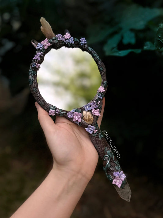 Spirit Quartz Crystal Magic Mirror (Sculpture)