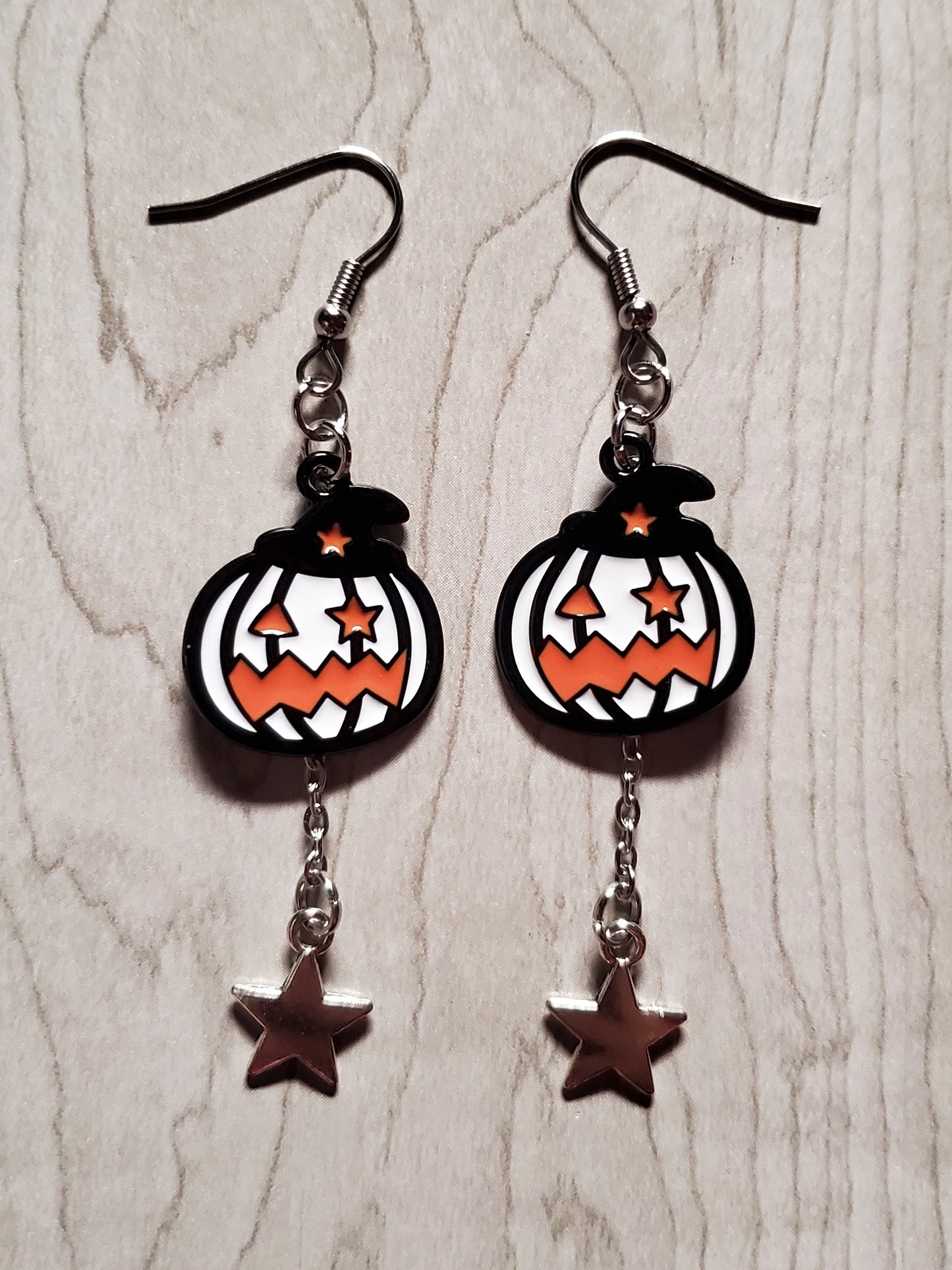 Star Eye Jackolantern Earrings (White & Orange)