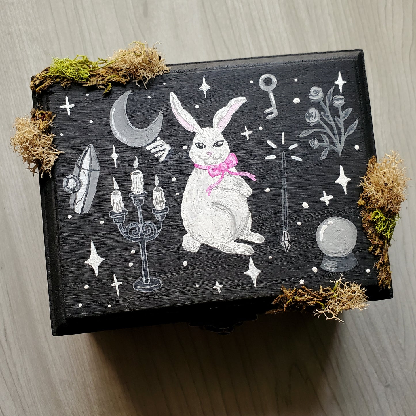 Bunny Familiar Wood Box