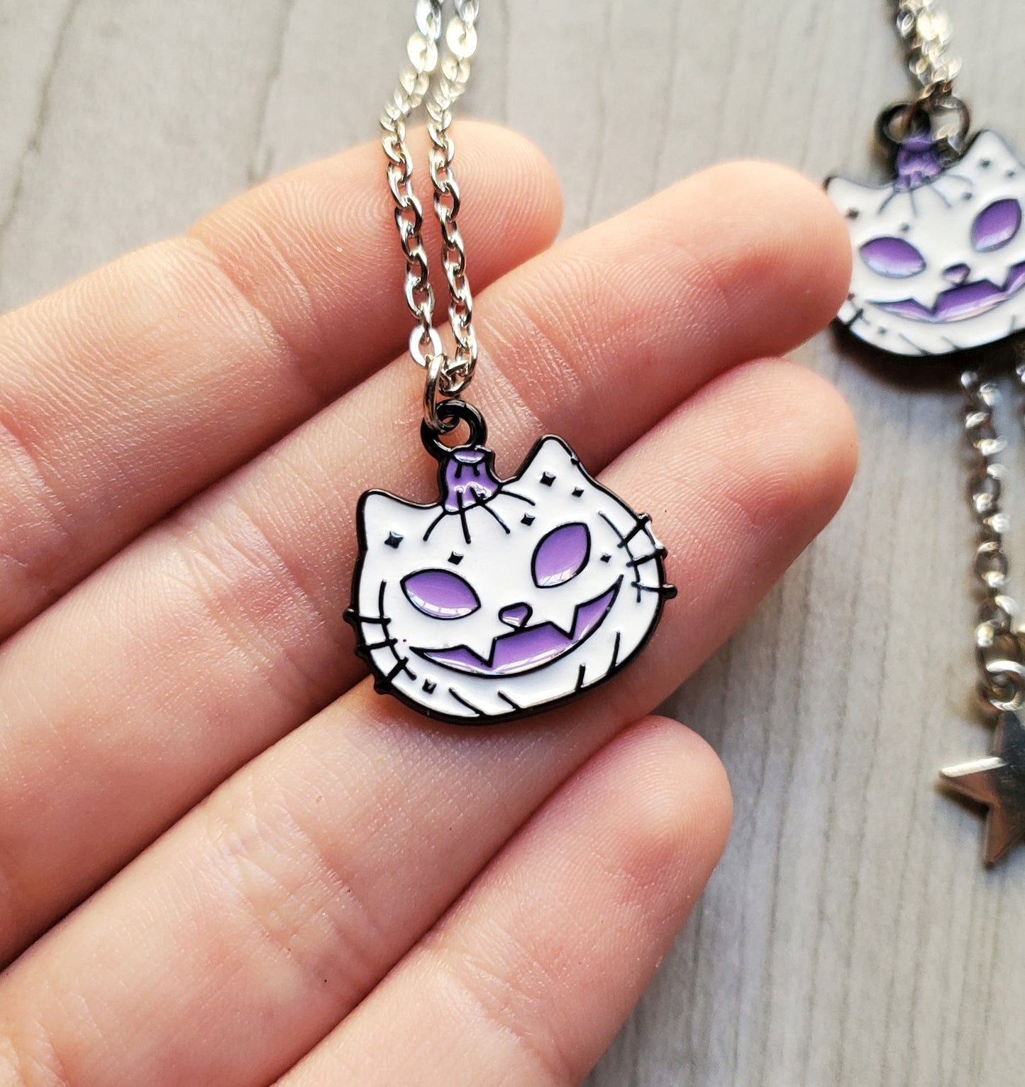 Kitty Jackolantern Necklaces (White)