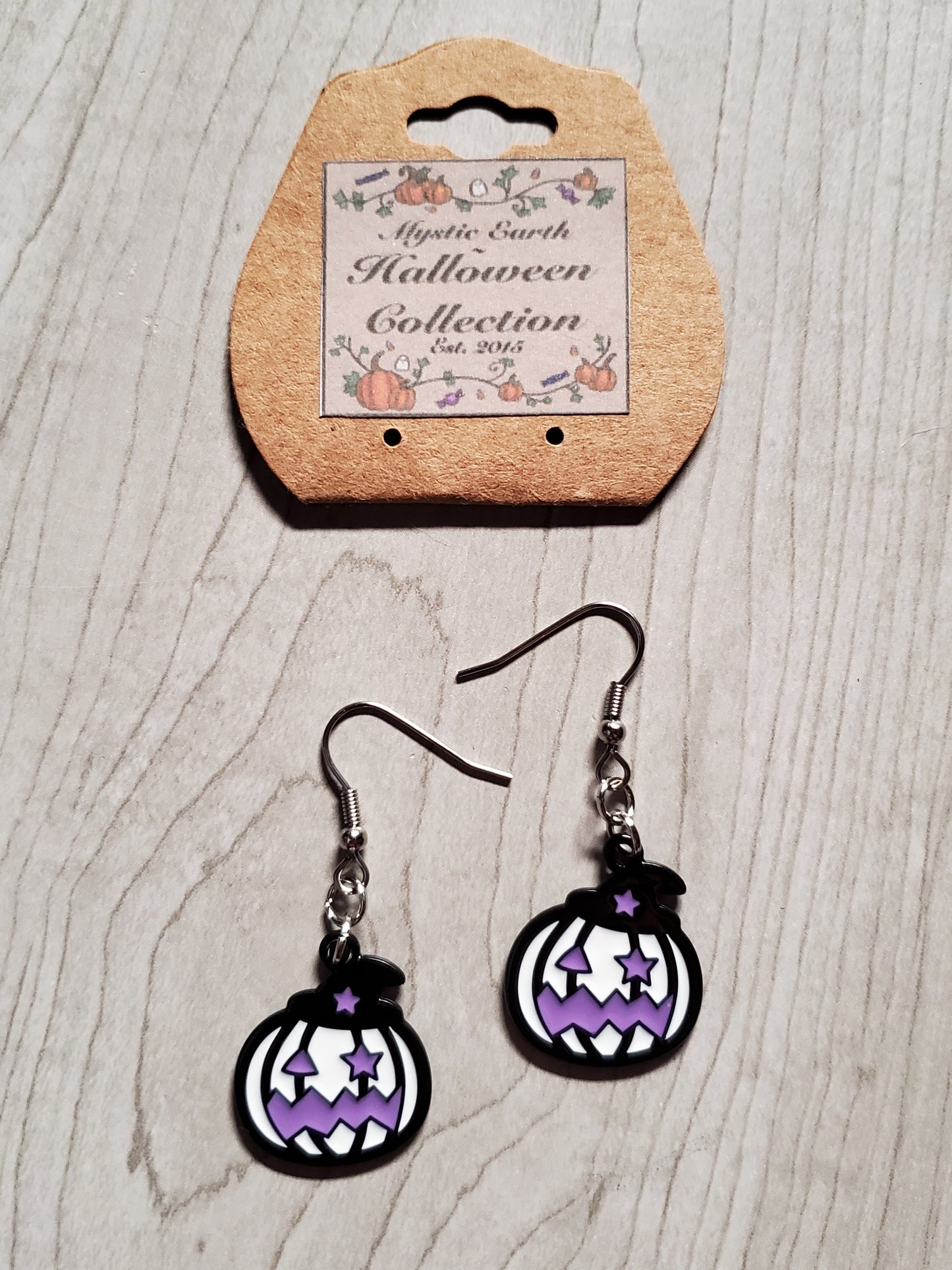 Star Eye Jackolantern Earrings (White & Purple)