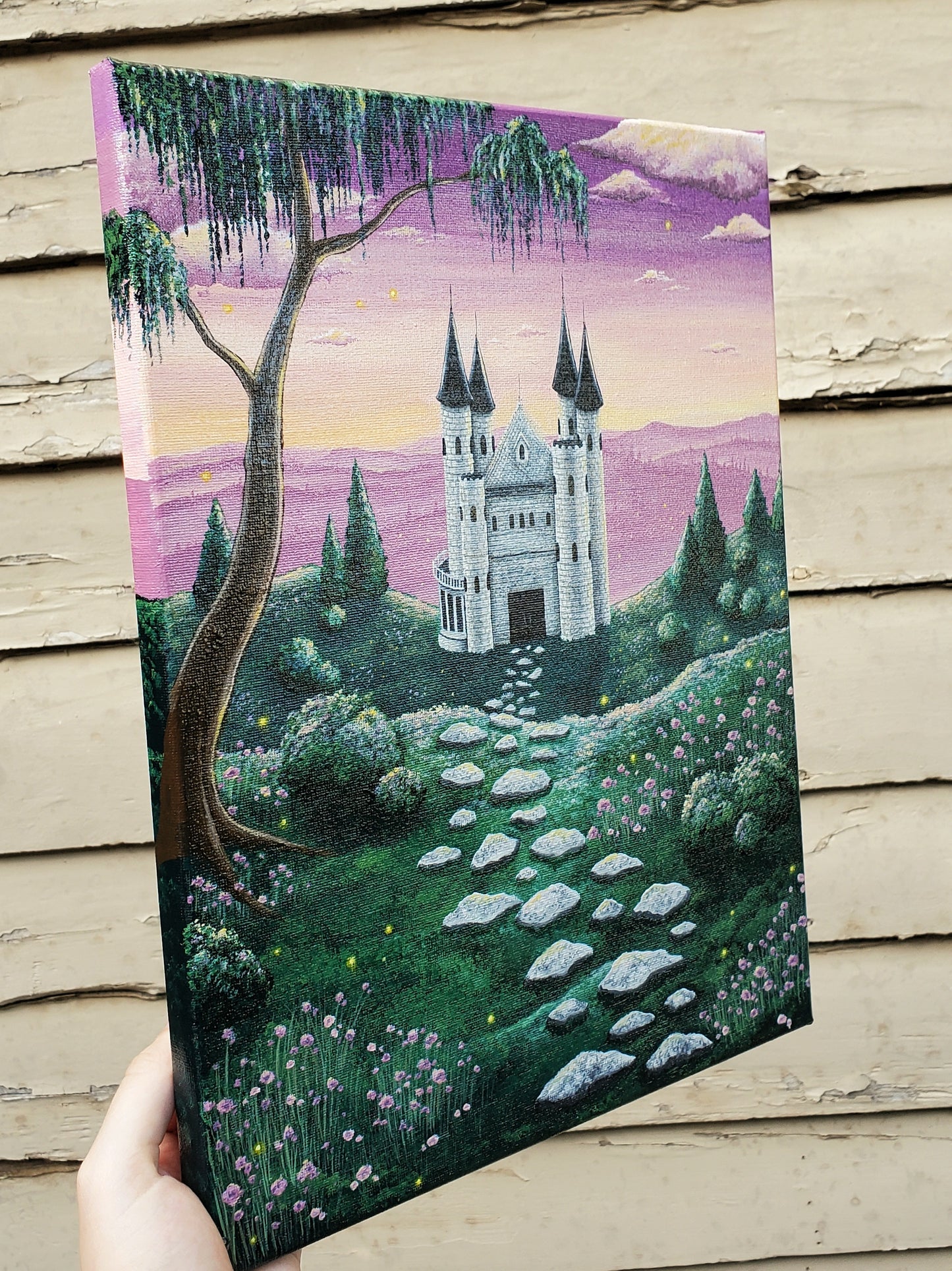 Side view, showing paneled canvas