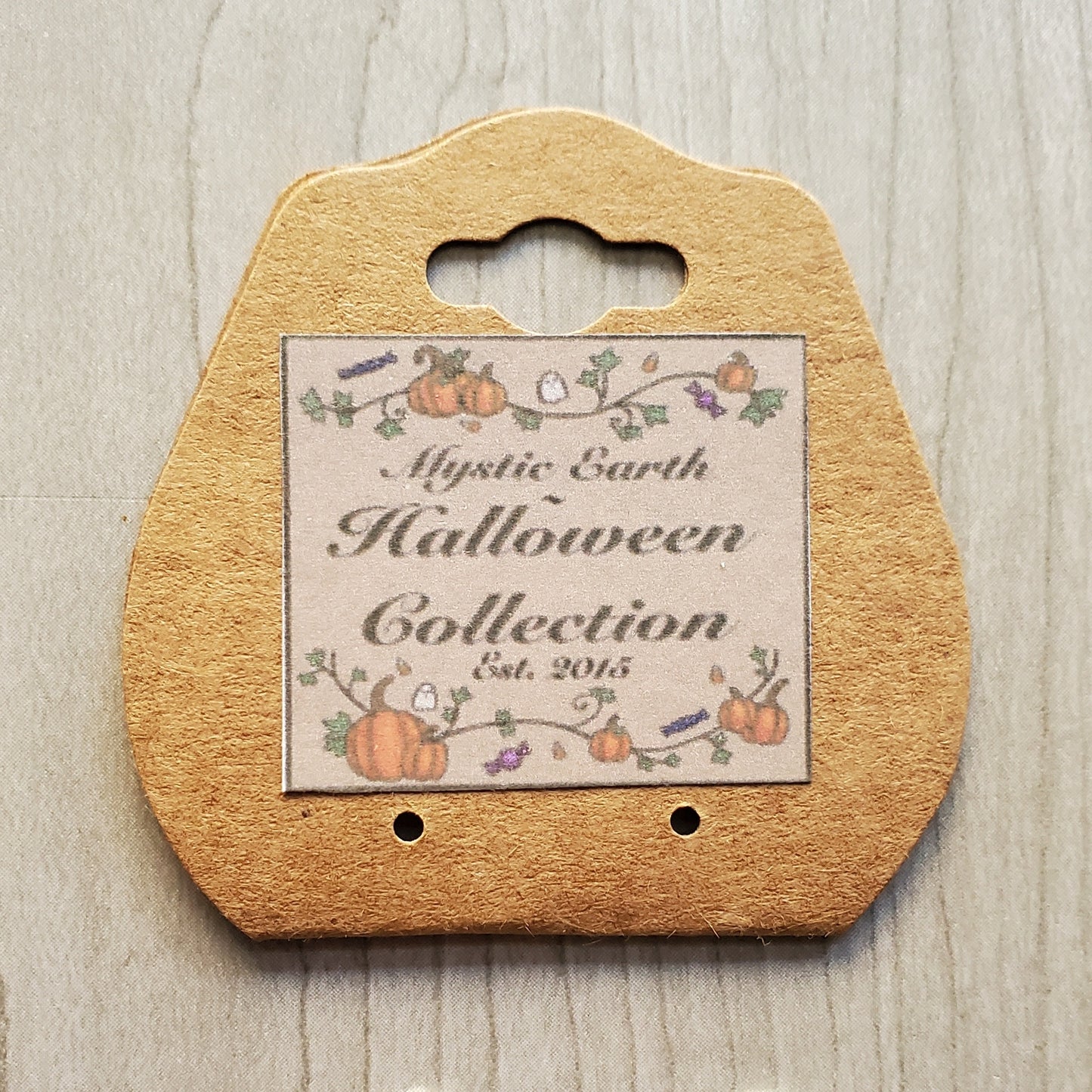 Star Eye Jackolantern Earrings (White & Orange)