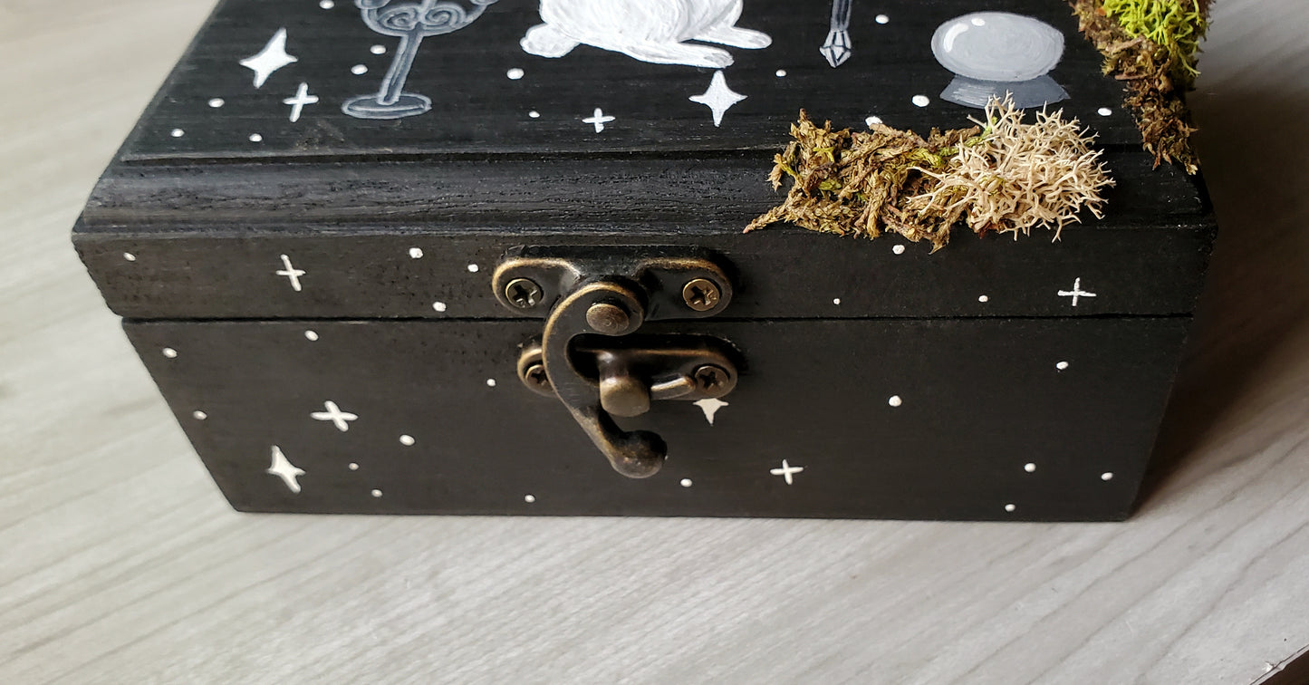 Bunny Familiar Wood Box