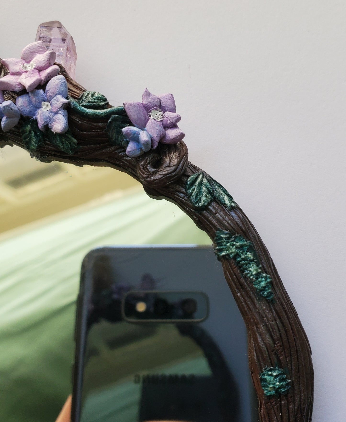 Spirit Quartz Crystal Magic Mirror (Sculpture)