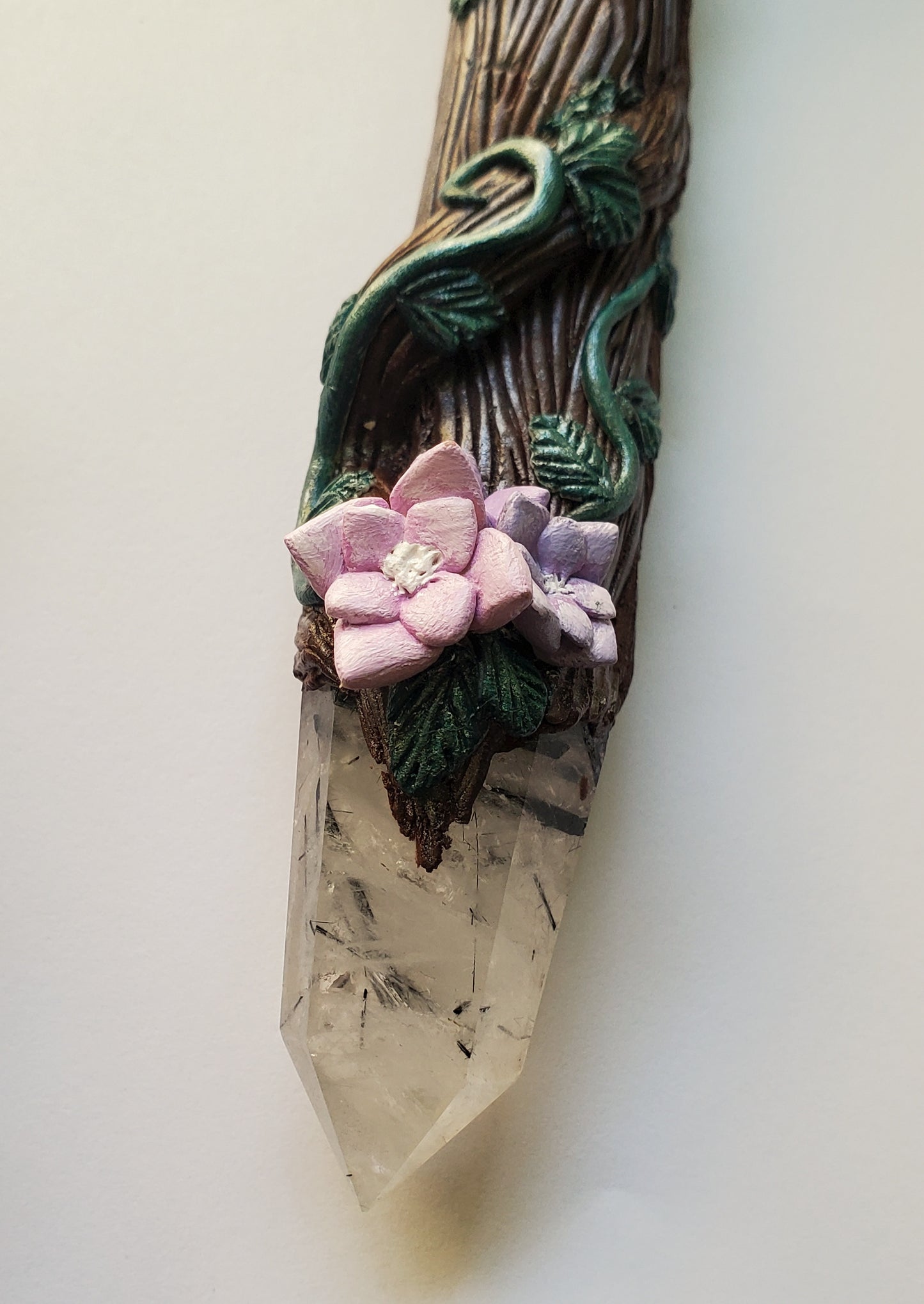 Spirit Quartz Crystal Magic Mirror (Sculpture)