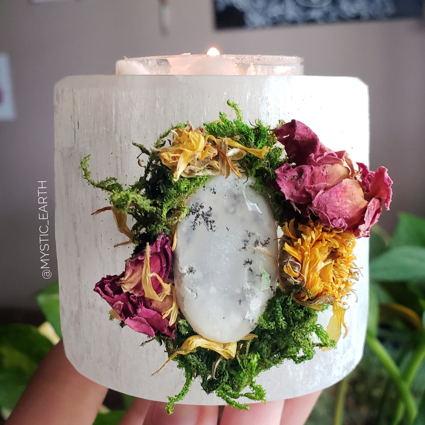 Floral Selenite Crystal Tealight Holder With Dendritic Opal