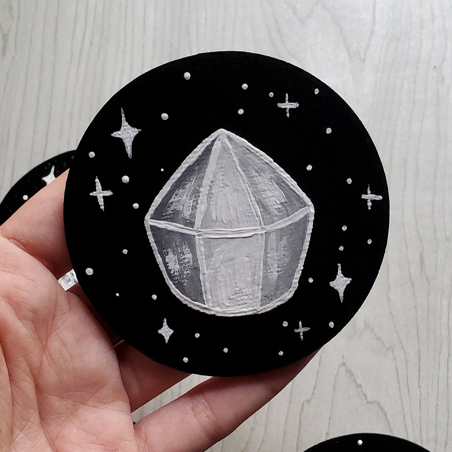 Black & White Ribbon Magnet Set