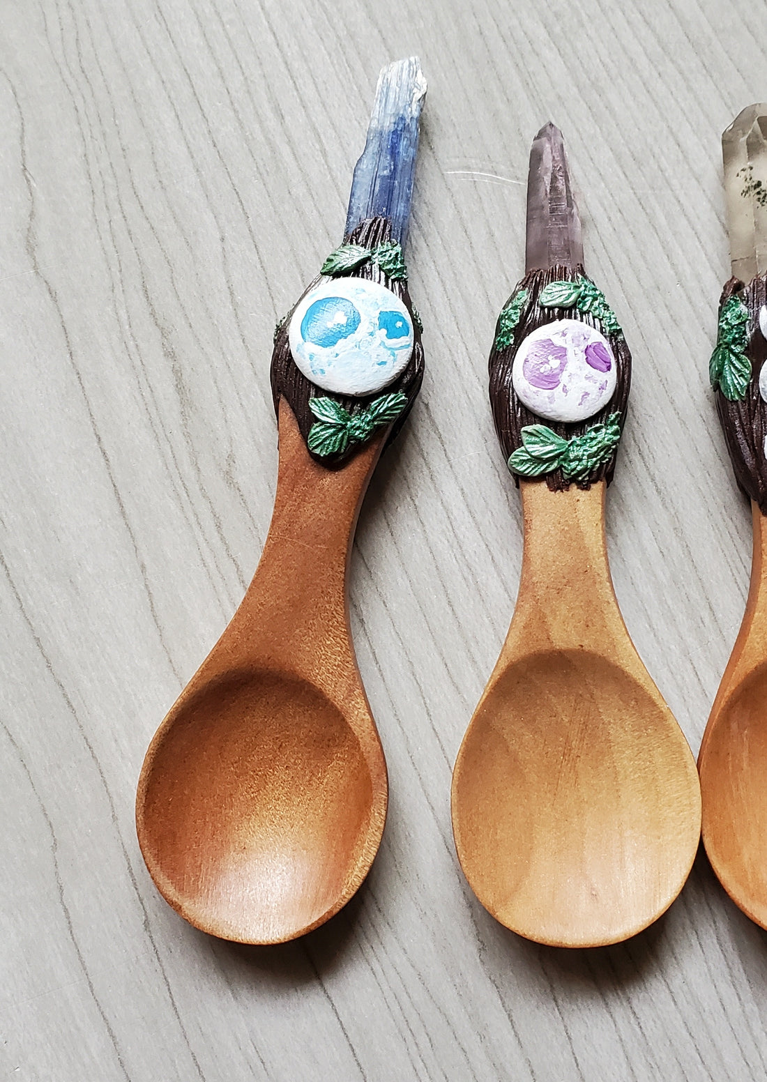Earthy Spoons Crystal Moon Spoons – Mystic Earth