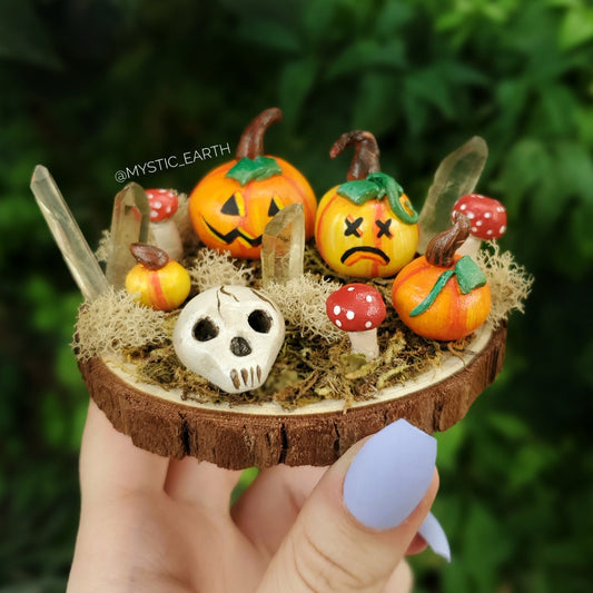 Skull Mushroom & Pumpkin Garden