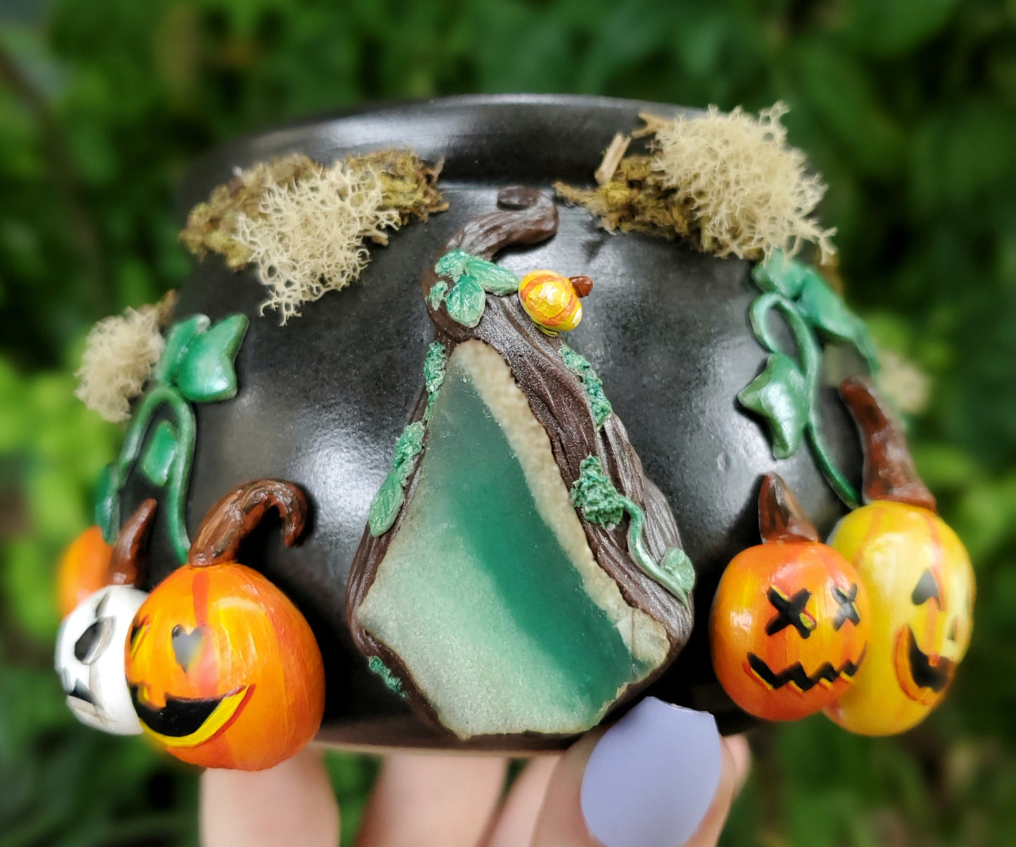 Chrysoprase Crystal Cauldron