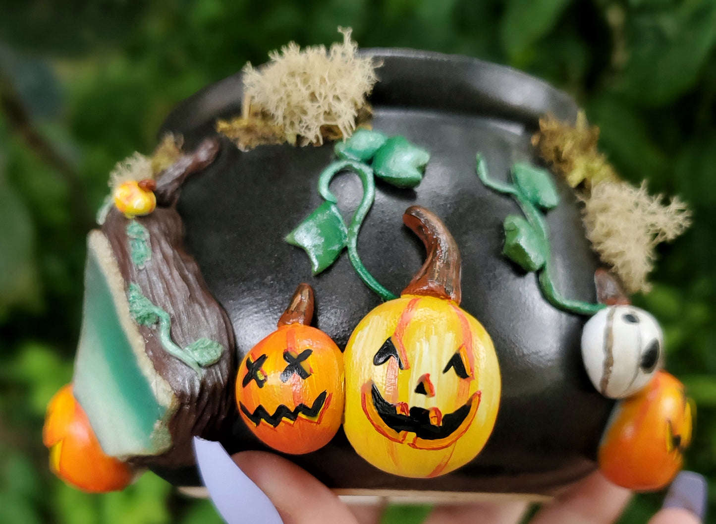 Chrysoprase Crystal Cauldron