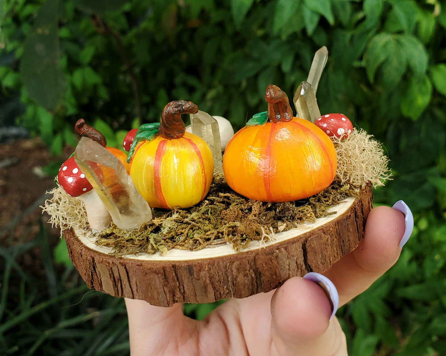 Skull Mushroom & Pumpkin Garden