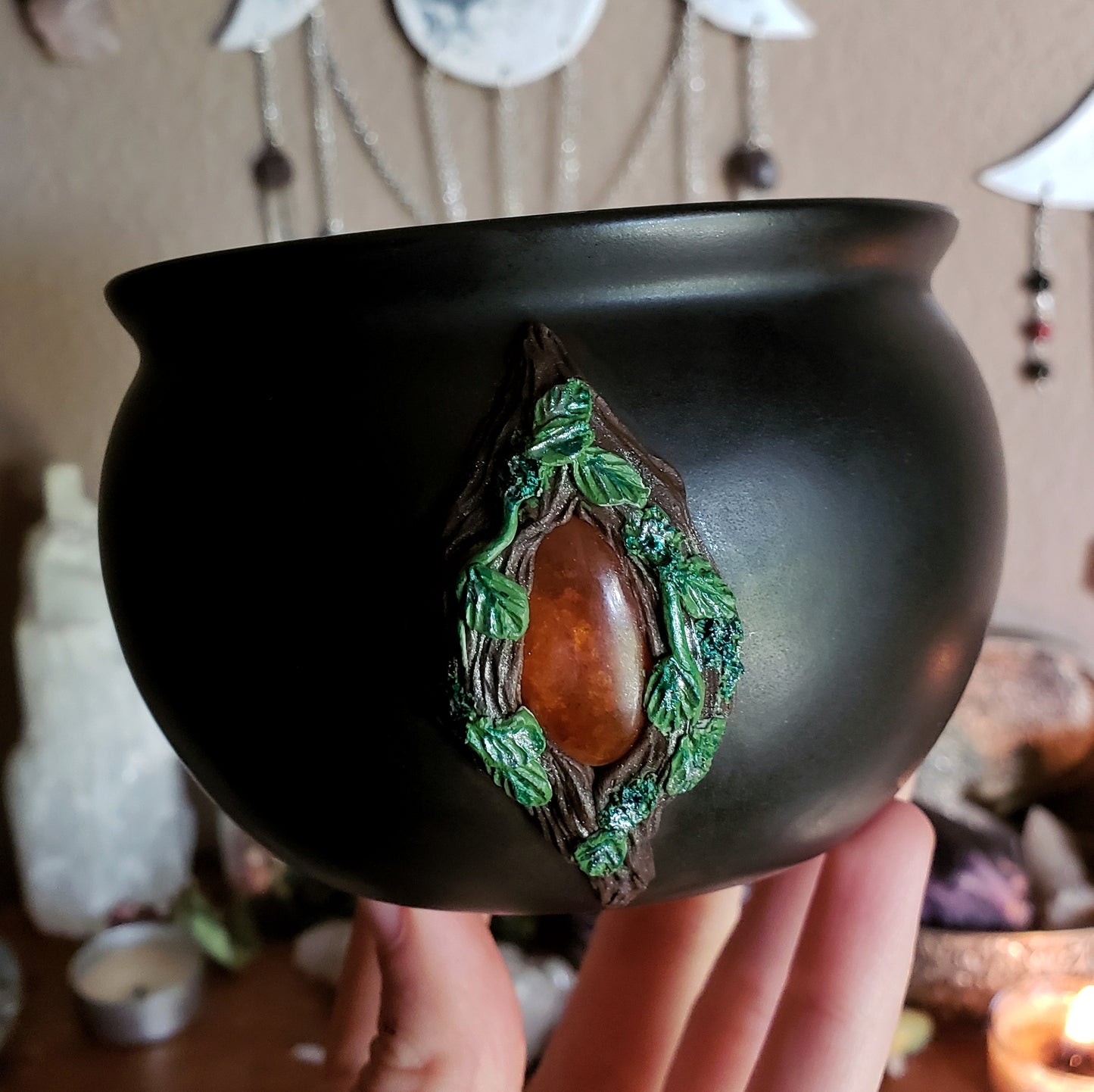 Amber Crystal Cauldron