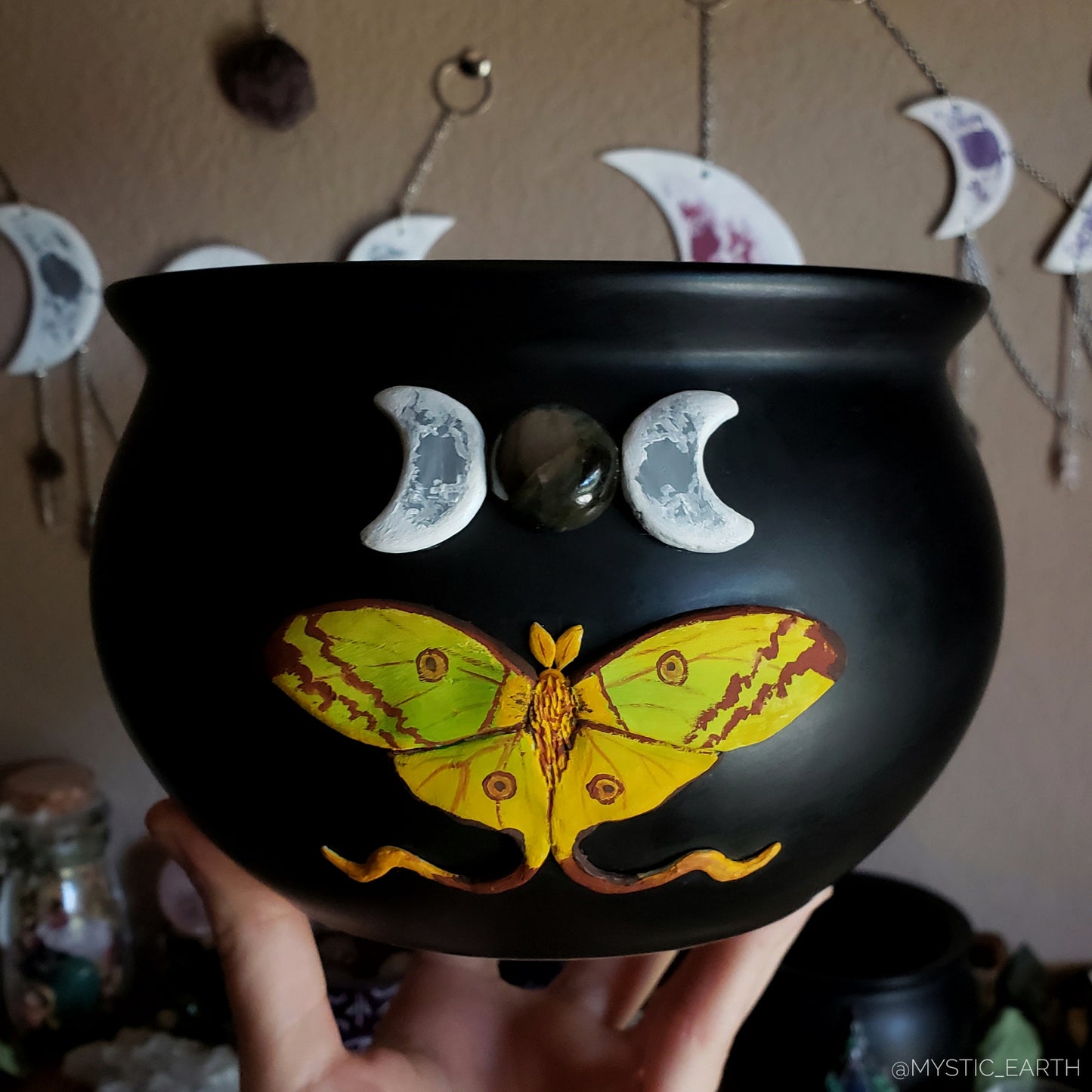 Comet Moth Crystal Cauldron