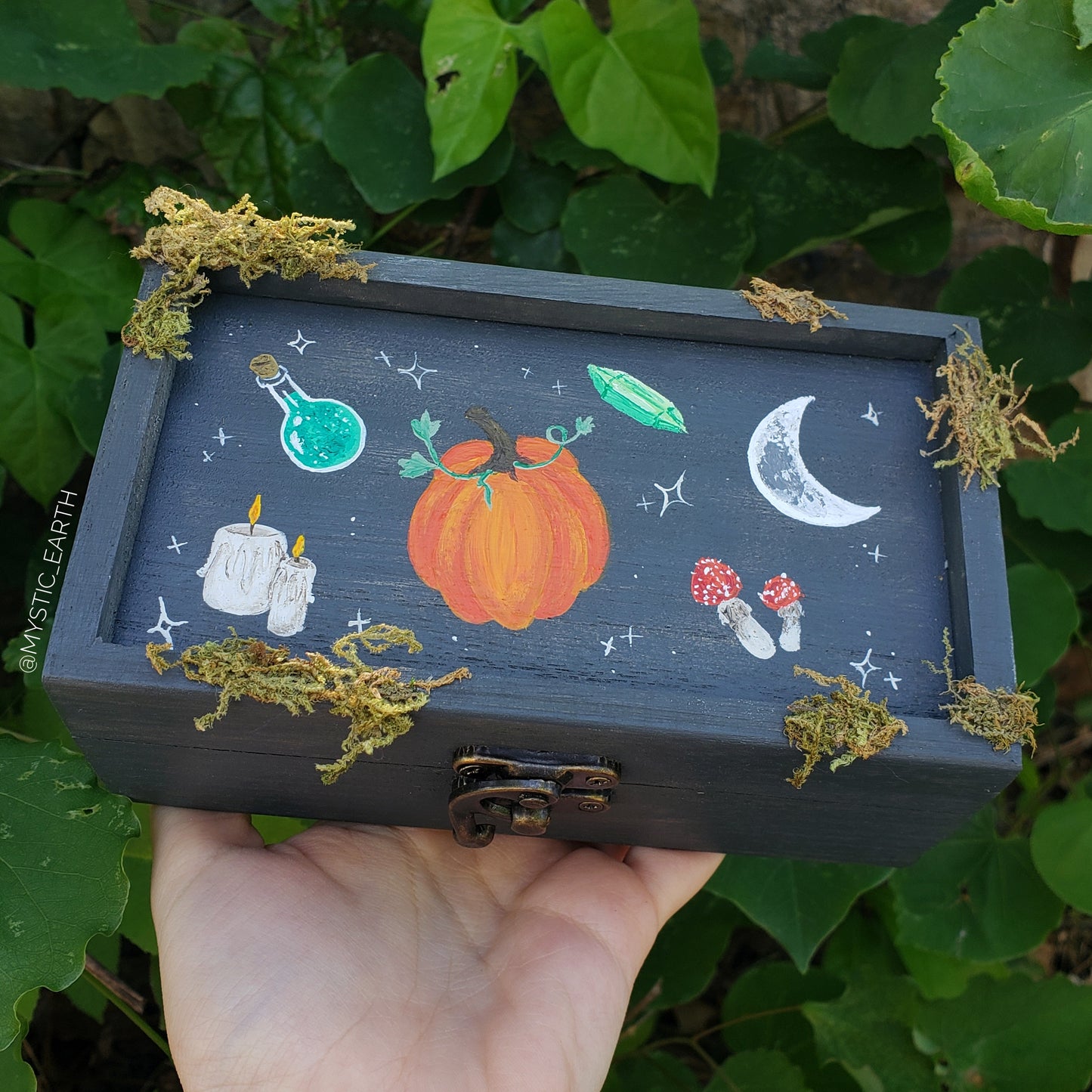 Pumpkins & Potions Hidden Gem Box