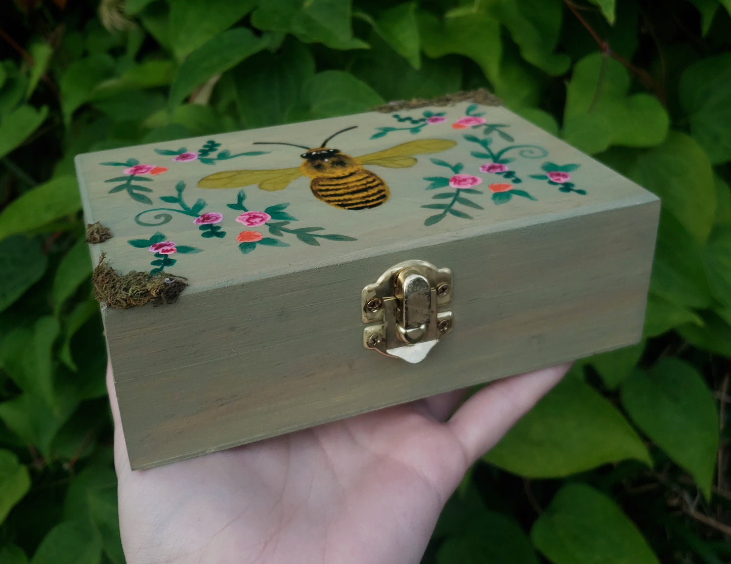 Honeybee Hidden Gem Box