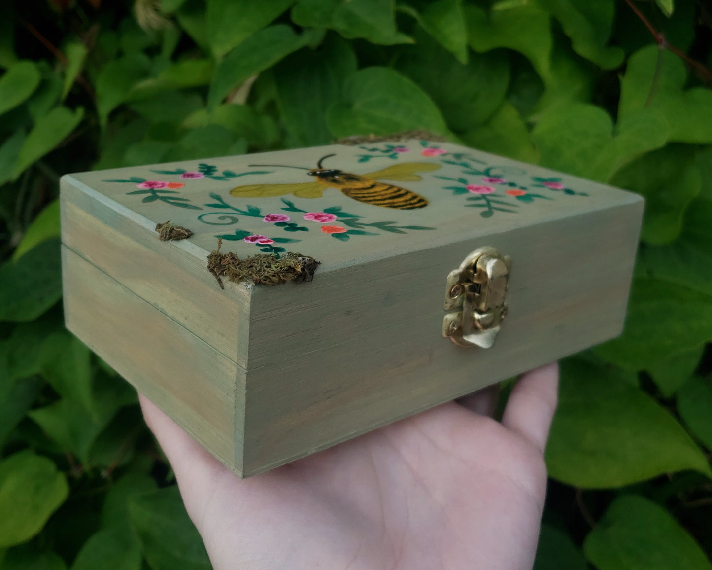 Honeybee Hidden Gem Box