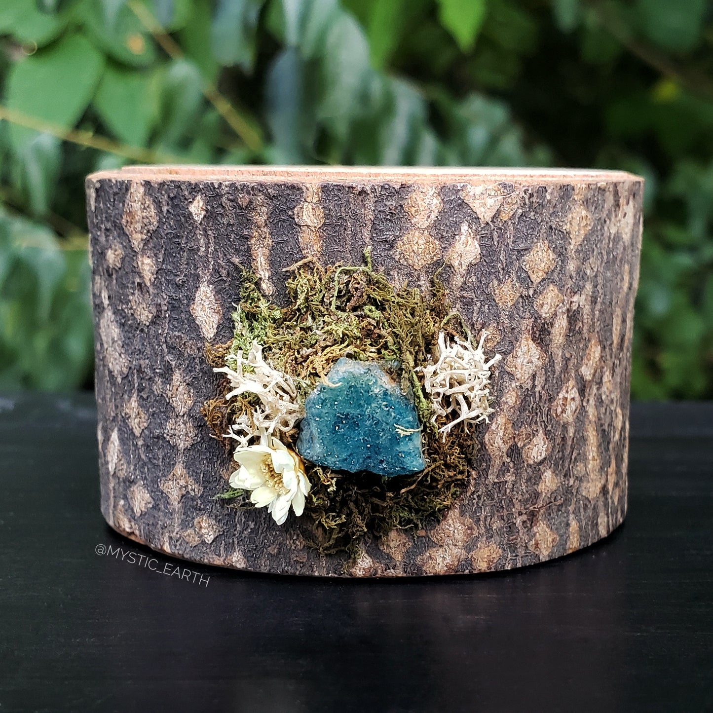 Wooden Tree Stump Tealight Holder: Blue Apatite 1