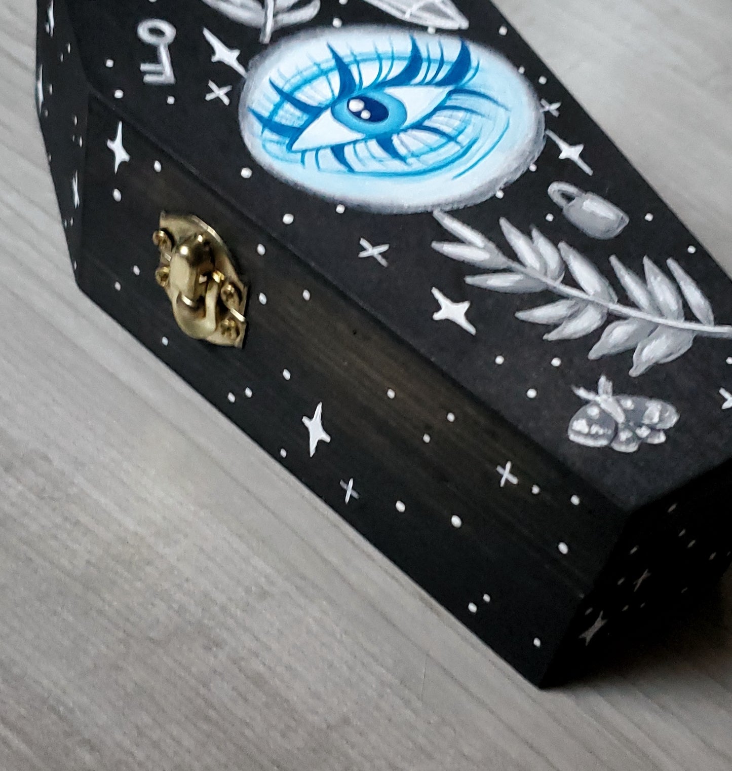 Blue Eye Pattern Coffin Box